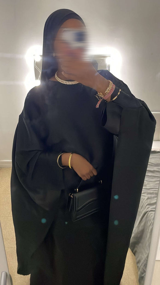 Abaya Amira
